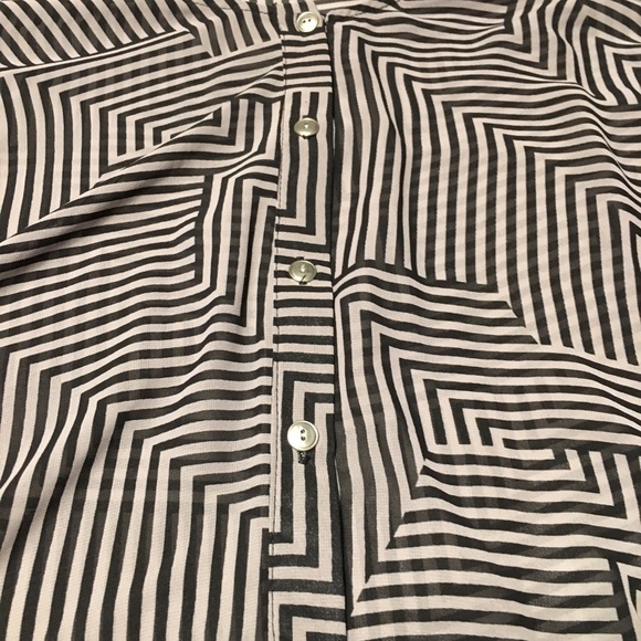 Top - Picture 2 of 3